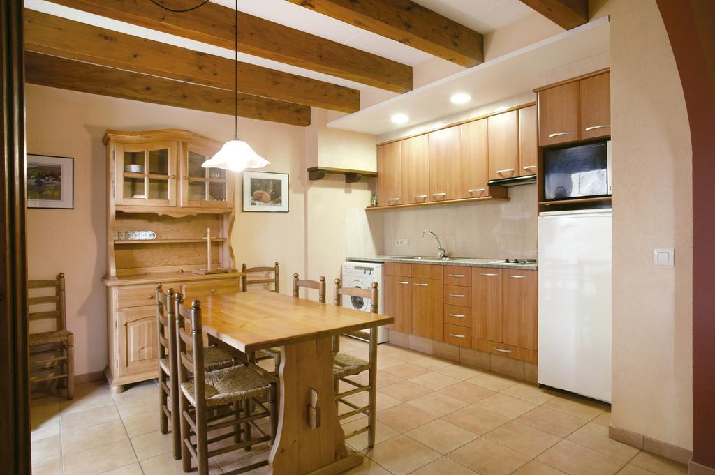 Allotjaments Placa Major-Grevol Santa Pau Habitación foto